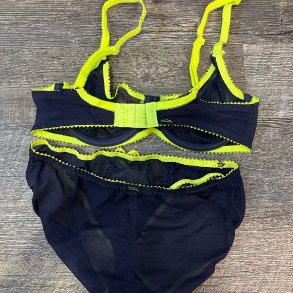 Claudette matching bra and panty set | size S panty and 32D bra | navy and neon - Picture 4 of 9